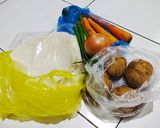 Foto langkah ke 1 dari resep Martabak telur kentang.