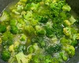A picture of step 2 of Baked Salmon Fillet with Broccoli Reduction.