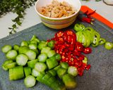 Foto langkah ke 1 dari resep Sambal Ebi Belimbing Wuluh.