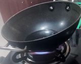 A picture of step 1 of Vegetable masala upma.