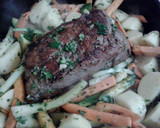 Foto del paso 7 de la receta: Cuadril a la cacerola en ajillo con verduras 