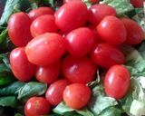 Foto del paso 1 de la receta: Ensalada de espinacas frescas con tomatines