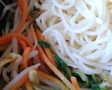 Foto del paso 5 de la receta: Fideos de maíz con semillas. Estilo Tai