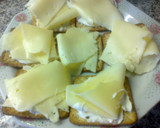 Foto del paso 4 de la receta: Palitos de queso envueltos en jamón serrano 