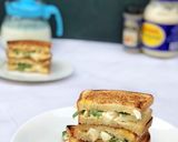A picture of step 4 of Egg and mayo sandwich.