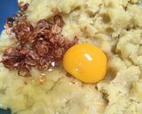Foto langkah ke 3 dari resep Perkedel Kentang Kress.
