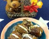 A picture of step 3 of Creamy Stuffed Dates.