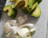Foto del paso 5 de la receta: Ensalada de yuca y aguacate con mayonesa de hierbabuena