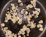 Foto del paso 1 de la receta: Almejas a la portuguesa