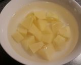 A picture of step 3 of Nikujaga (Japanese Meat and Potato Stew).