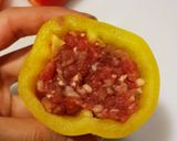 รูปขั้นตอนการทำที่ 3 ของ พริกหวานยัดไส้หมูสับ