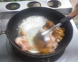 รูปขั้นตอนการทำที่ 3 ของ คั่วกลิ้งหมู