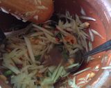 รูปขั้นตอนการทำที่ 4 ของ ส้มตำไทย