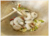 กุ้งผัดพริกขี้หนู