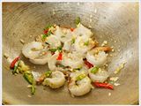 กุ้งผัดพริกขี้หนู