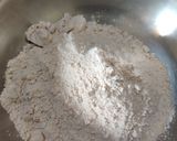 A picture of step 1 of Carrot paratha.