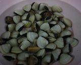Hình bước làm 1 của món Nghêu hấp thố