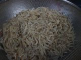Tép biển rang lá gừng