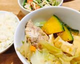 Hình bước làm 7 của món Lẩu Cá hồi nấu rau củ chanchan nabe