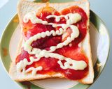 Hình bước làm 4 của món Bánh mì sandwich siêu nhanh cho bữa sáng
