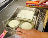 Hình bước làm 12 của món Tiramisu kiểu dễ cho người mới làm bánh