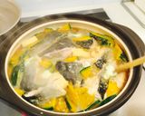 Hình bước làm 6 của món Lẩu Cá hồi nấu rau củ chanchan nabe