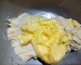 Foto langkah ke 2 dari resep Pizza Mini Simple dan Empuk ala Sukma.