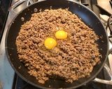 A picture of step 2 of Meat & potato moussaka.