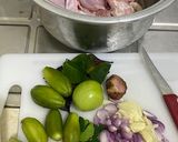 Foto langkah ke 1 dari resep Garang Asam Ayam Kampung.