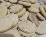 Foto del paso 7 de la receta: Alfajorcitos de Maicena y harina de arroz con pasta de maní