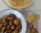 Une image de l'étape 2 de Tortilla aux pommes de terre, ciboule et poivron.