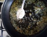 Foto del paso 3 de la receta: Rosada en salsa blanca con almejas