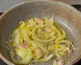 Foto langkah ke 1 dari resep Tumis daging bumbu kecap.