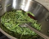 A picture of step 4 of Lau’er Khosha Bhaja (Bottle Gourd Skin Fry) 💁🏻♀️.