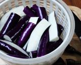《微波爐料理》醬佐紫茄的食譜步驟1照片