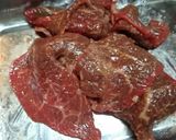 Foto langkah ke 2 dari resep Sapi tumis jamur kering shitake.