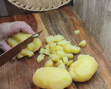 Foto del paso 1 de la receta: Ensalada de calamares y patatas