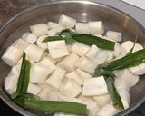 Foto langkah ke 1 dari resep Singkong Keju Vla Susu Evaporated.