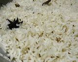 A picture of step 4 of Afghani pulao.