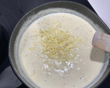 Foto del paso 4 de la receta: Macarrones a la carbonara con nata sin bacon