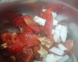 A picture of step 4 of Thakkali Chutney.