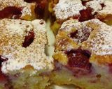Bögrés meggyes eredetileg én eperrel készítettem...a mérce egy 2.5 dl-es bögre recept fázis 2 fotója