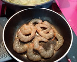 Foto del paso 5 de la receta: Alcachofas con langostinos y salsa verde