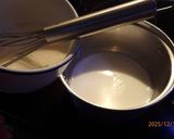 Somlói tekercs pisztáciával recept fázis 4 fotója