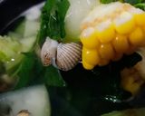Foto langkah ke 3 dari resep Sayur bening kerang kukur.