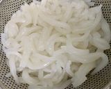 Hình bước làm 3 của món Bánh canh tôm thịt cốt dừa