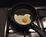 Foto del paso 1 de la receta: Sándwich de huevo 🍳