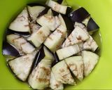 A picture of step 1 of Eggplant subji🍆.