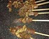 Foto langkah ke 8 dari resep Sate Sapi Bumbu Kecap.