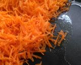 A picture of step 3 of Stuffed carrot paneer paratha.